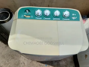Lg 7kg Twin Top Washing Machine and Spin