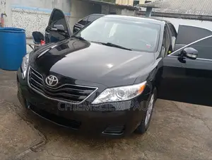 Toyota Camry LE 4dr Sedan (2.5L 4cyl 6AM) 2010 Black