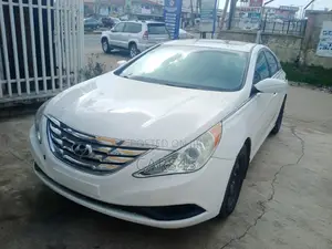 Hyundai Sonata 2011 White