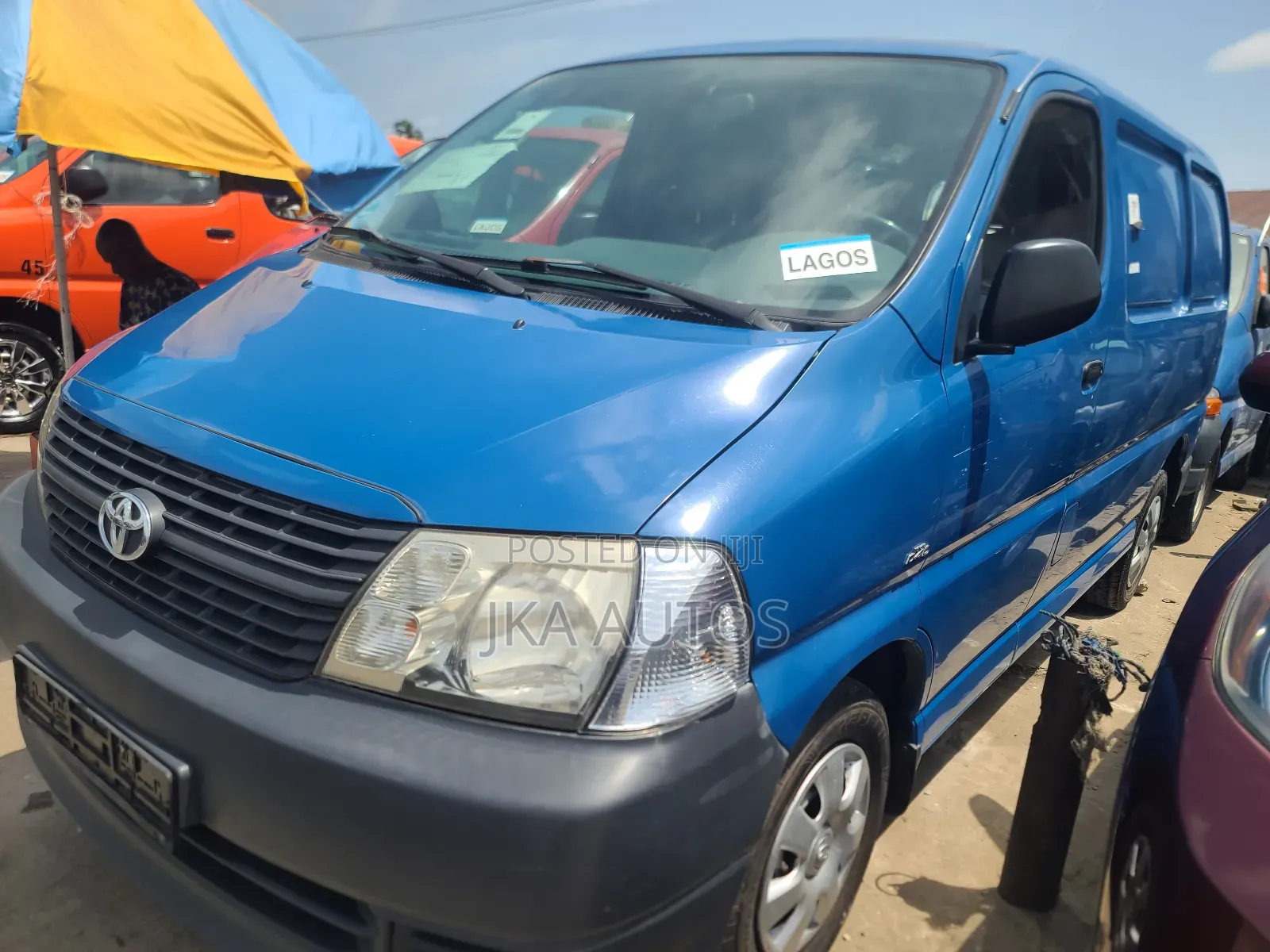 Toyota HiAce 2004 Blue