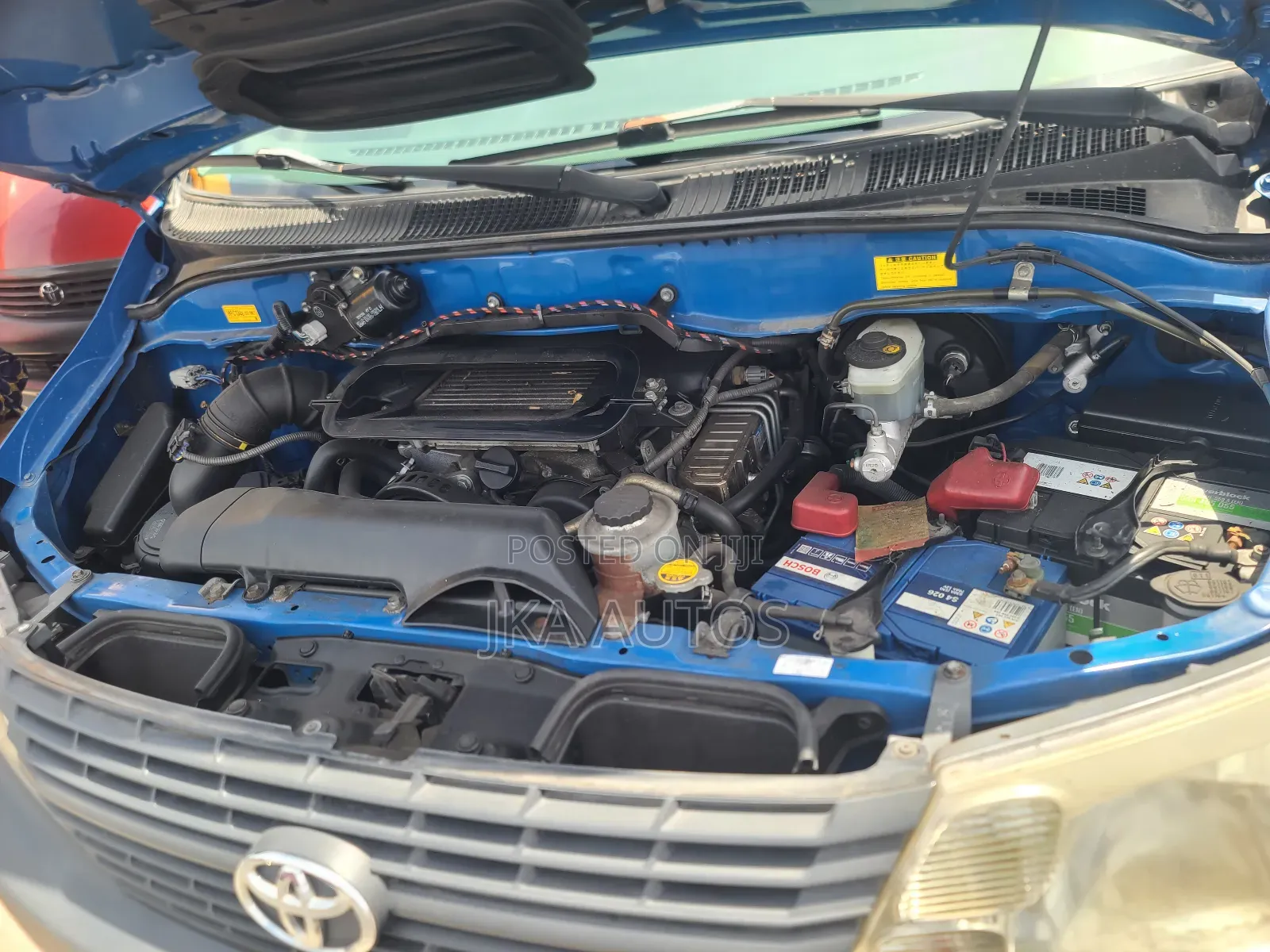 Toyota HiAce 2004 Blue