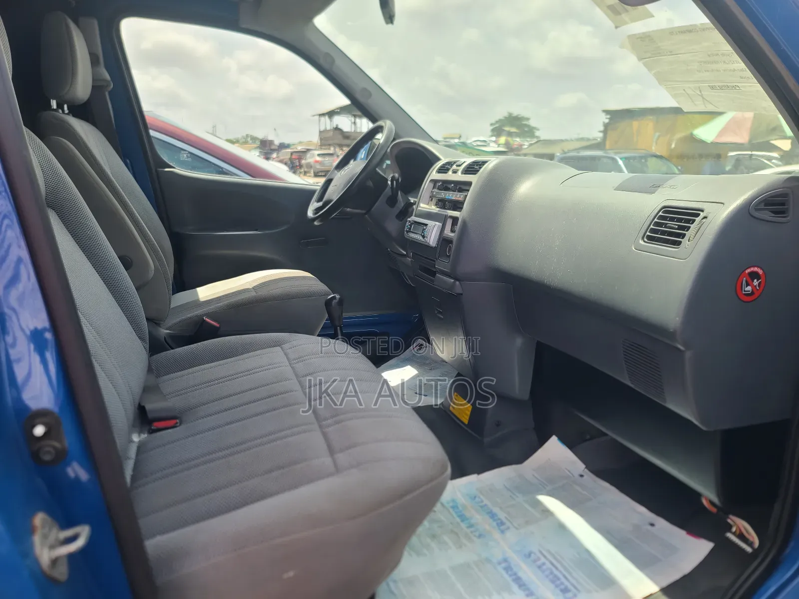 Toyota HiAce 2004 Blue