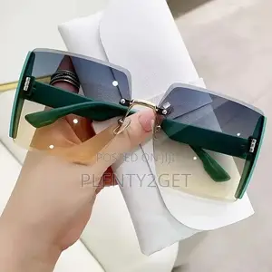 New Women's Oversized Square With Golden Flash Design, Trendy and Styl