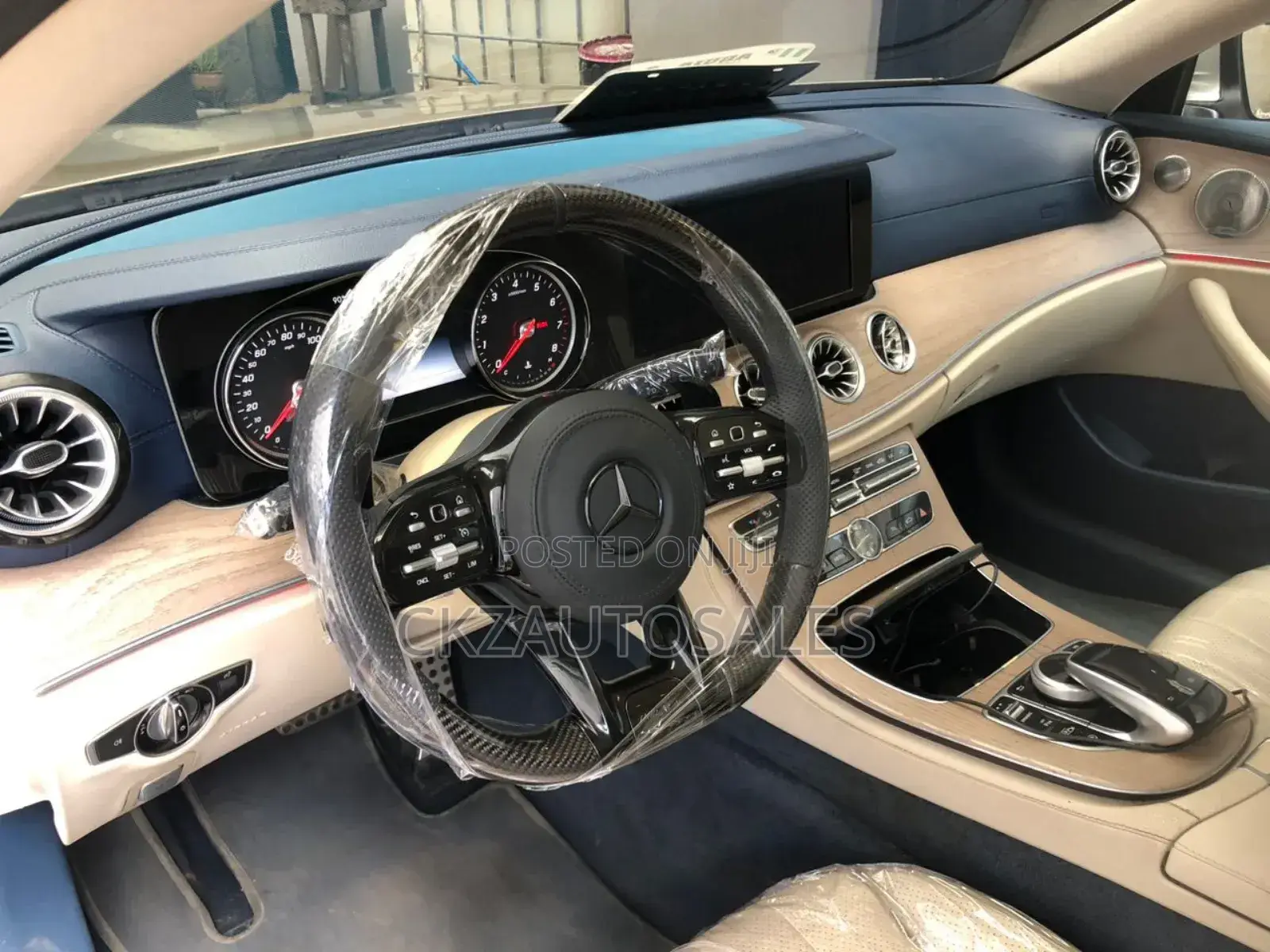 Mercedes-Benz E400 2018 Gold