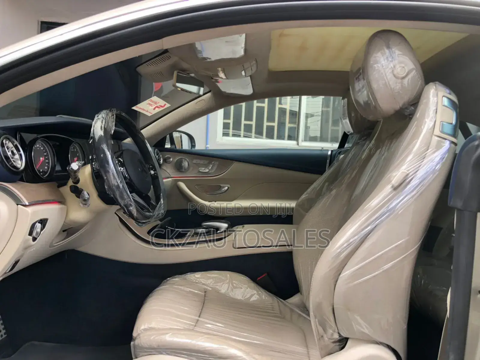 Mercedes-Benz E400 2018 Gold