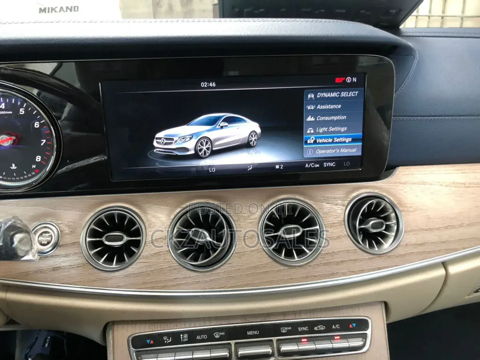 Mercedes-Benz E400 2018 Gold