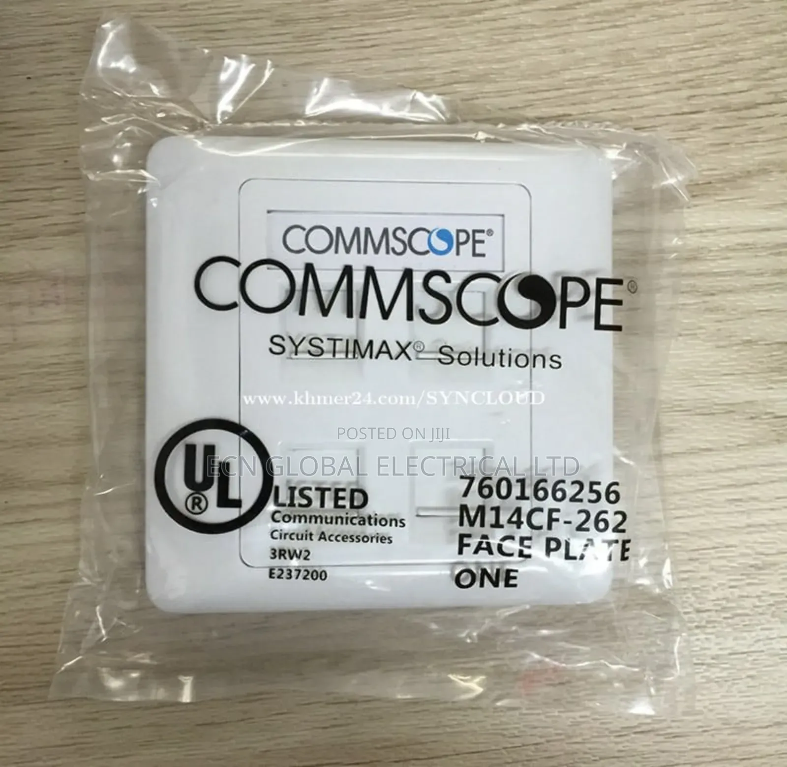 Commscope M12cf 2-Port Faceplate (White) – Modular Data Outlet Plate
