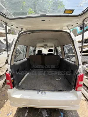 Suzuki Every 2009 White