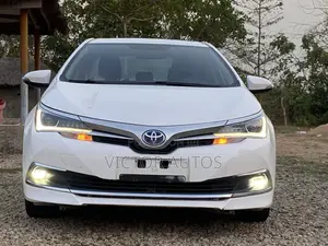 Toyota Corolla 2019 White