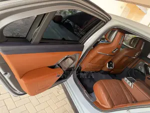 BMW 7 Series 760i xDrive AWD 2023 Gray
