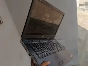 Laptop Dell Vostro 1540 4GB Intel Core i5 HDD 256GB