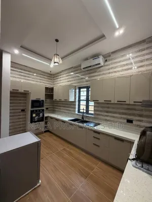 4bdrm Duplex in Fountain Springville, Sangotedo for rent