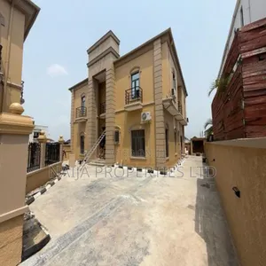 4bdrm Duplex in Fountain Springville, Sangotedo for rent