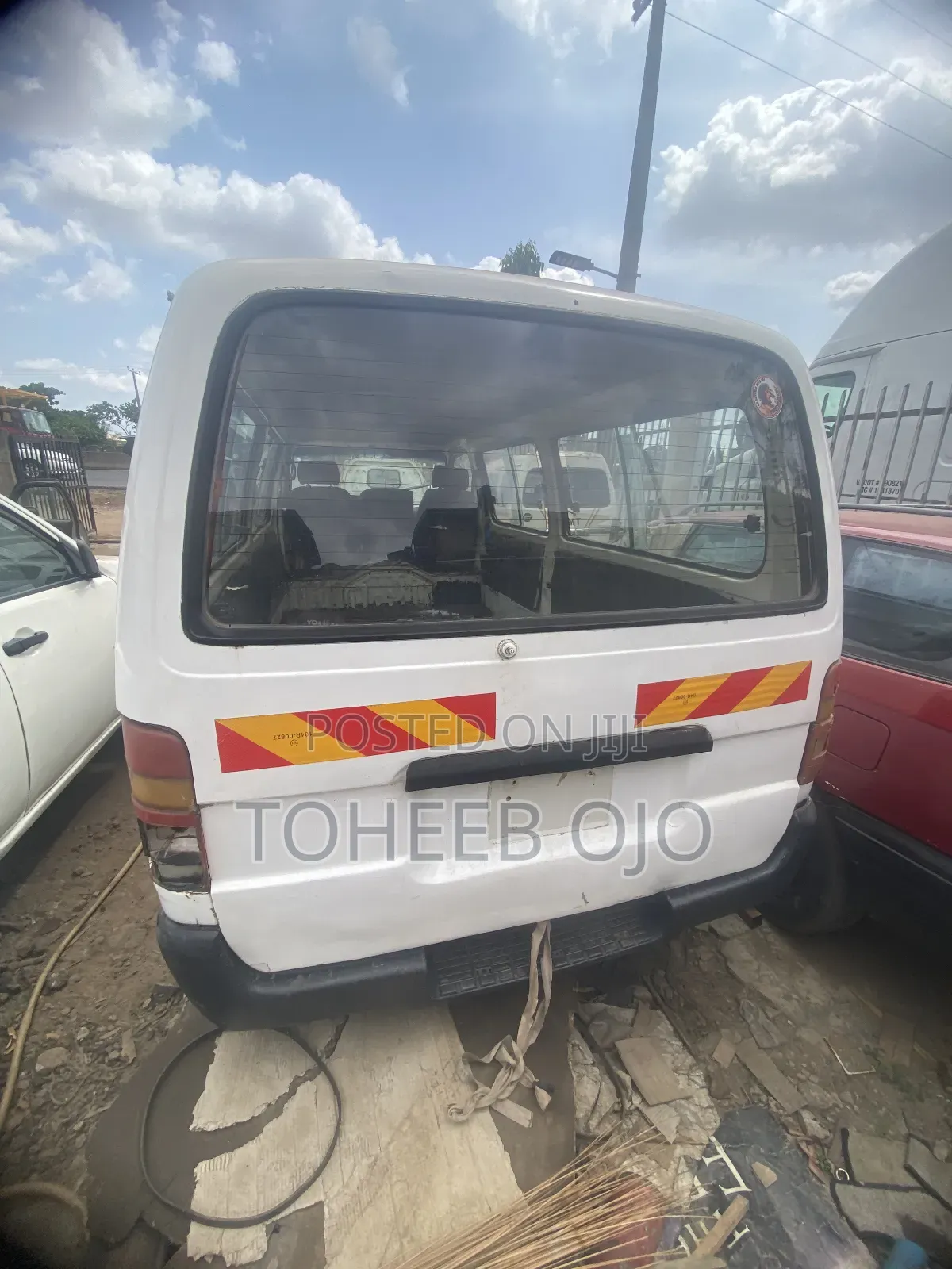 Toyota HiAce 1999 White