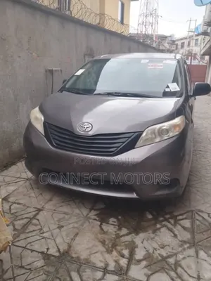 Toyota Sienna 2013 Gray