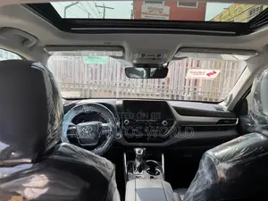 Toyota Highlander 2022 Gray
