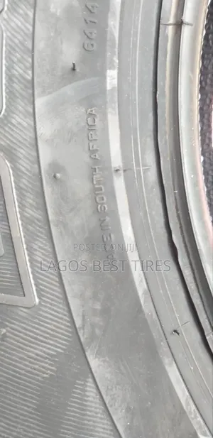 Brand New Bridgestone Dueler a/T - 265/65r17