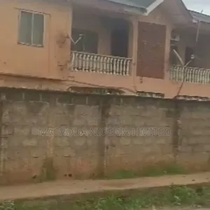 3bdrm Block of Flats in Baruwa for sale