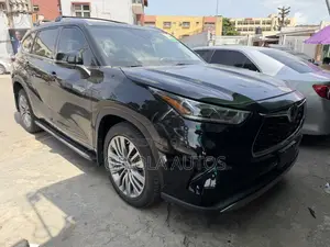 Toyota Highlander Platinum 2021 Black