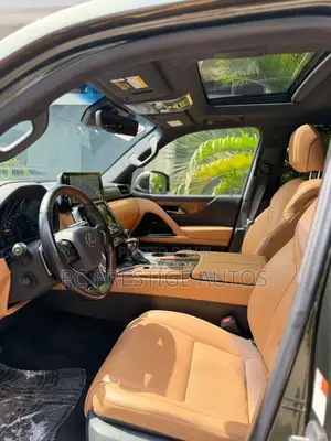 Lexus LX 600 2022 Green