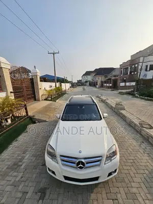 Mercedes-Benz GLK-Class 350 4MATIC 2011 White