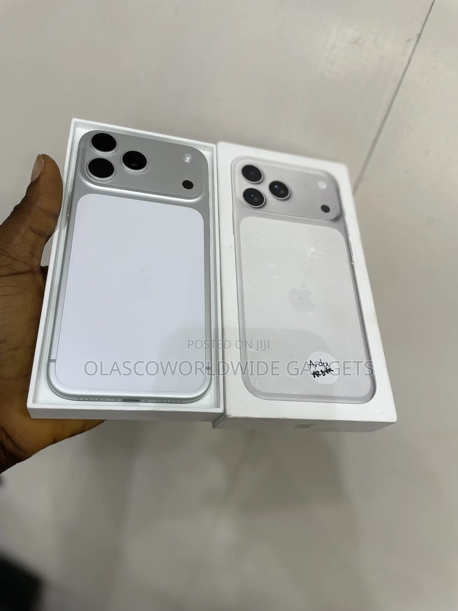 New Apple iPhone 17 Pro Max 256 GB Silver