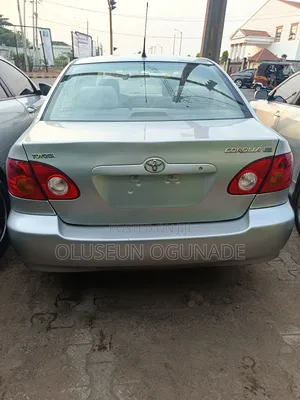 Toyota Corolla LE 2004 Silver