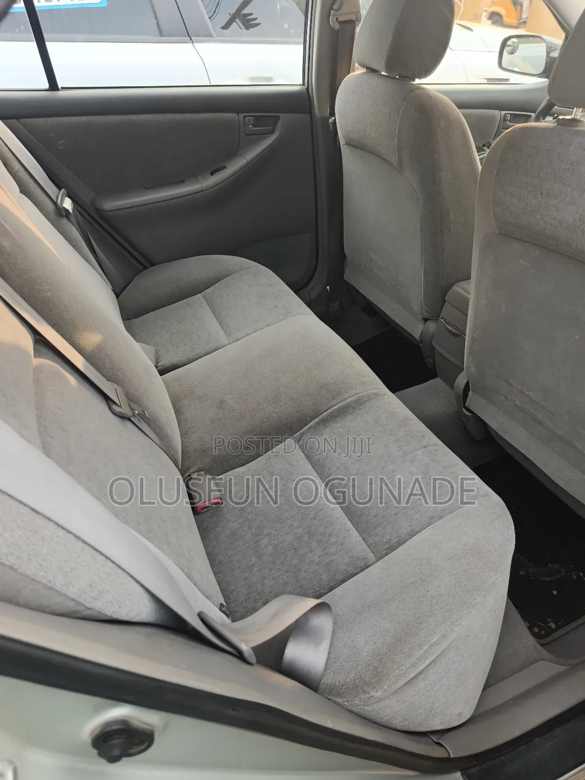Toyota Corolla LE 2004 Silver