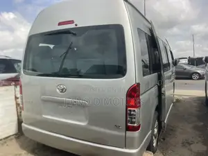 Toyota HiAce 2010 Grey