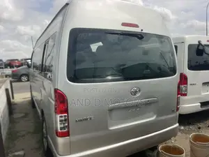 Toyota HiAce 2010 Grey