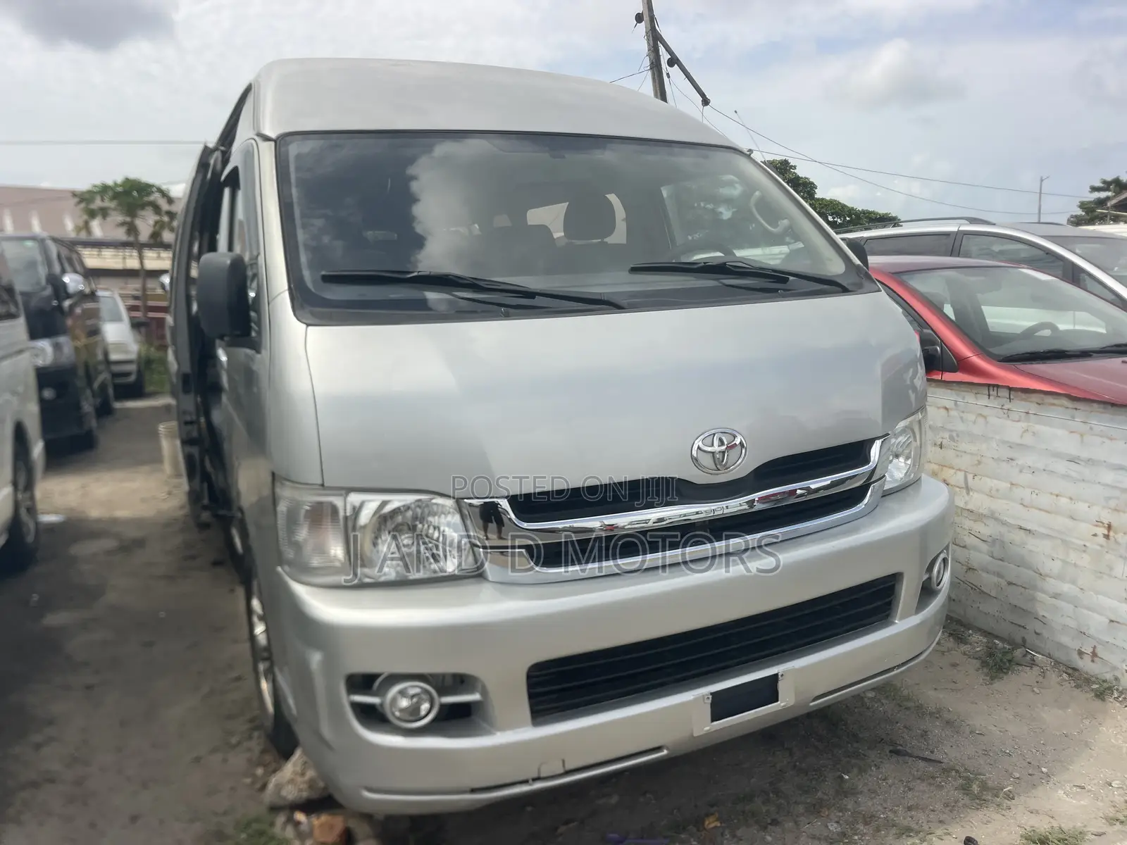 Toyota HiAce 2010 Grey