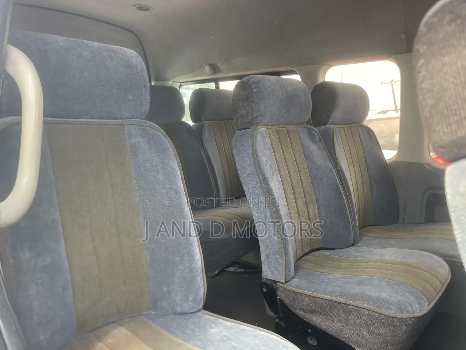 Toyota HiAce 2010 Grey