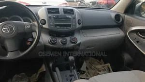 Toyota RAV4 2.5 2011 Silver