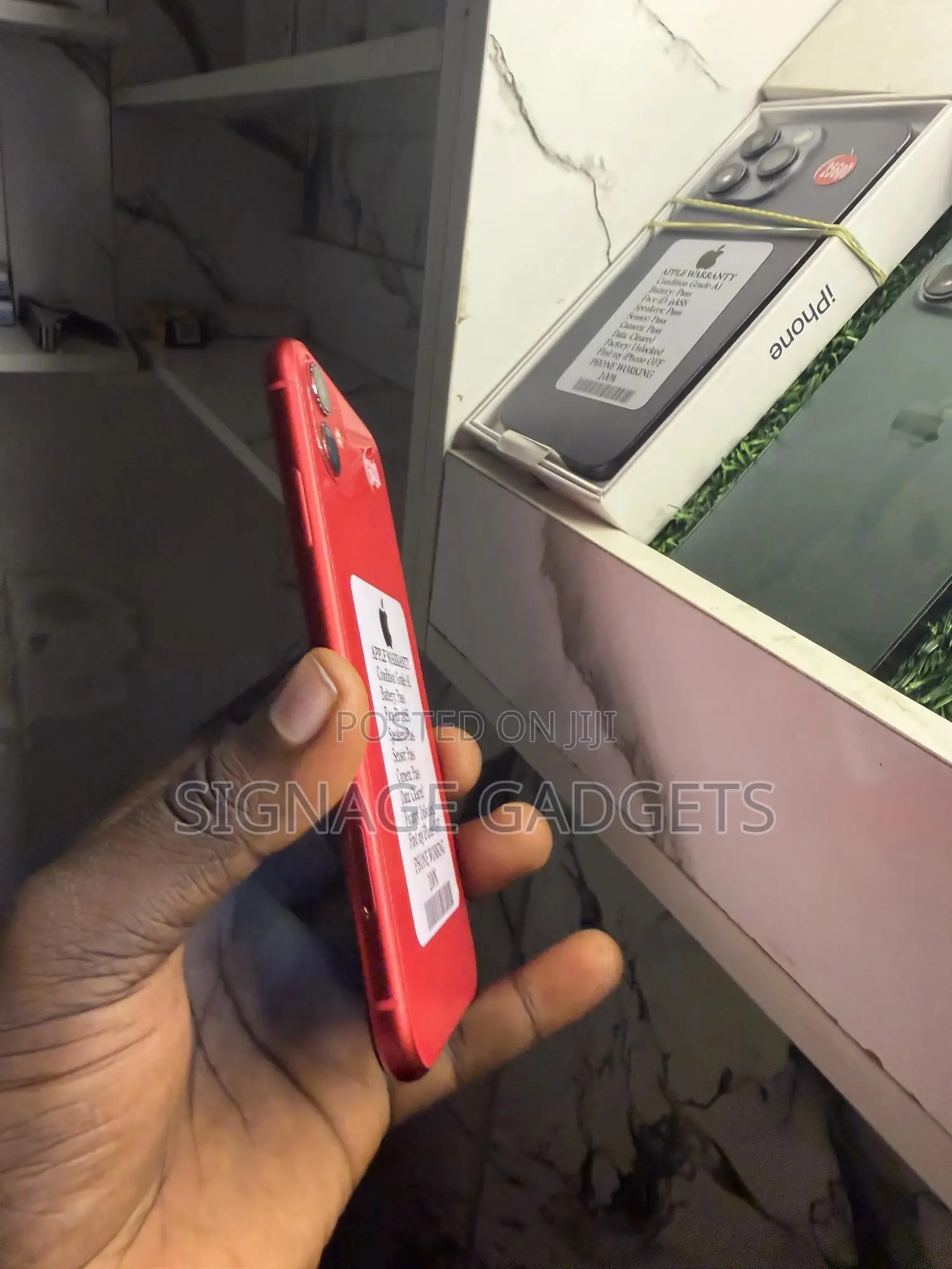 Apple iPhone 11 64 GB Red