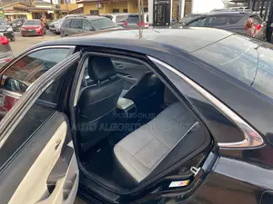 Toyota Camry SE 4dr Sedan (2.5L 4cyl 6A) 2015 Black