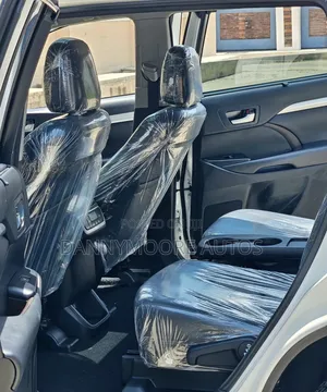 Toyota Highlander XLE 2019 White