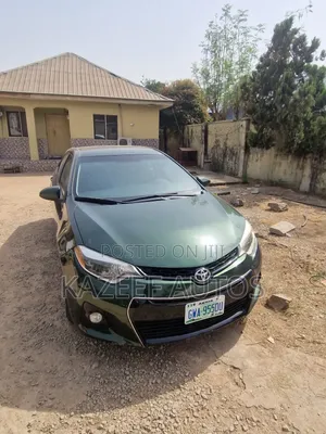 Toyota Corolla LE 4dr Sedan (1.8L 4cyl CVT) 2014 Green