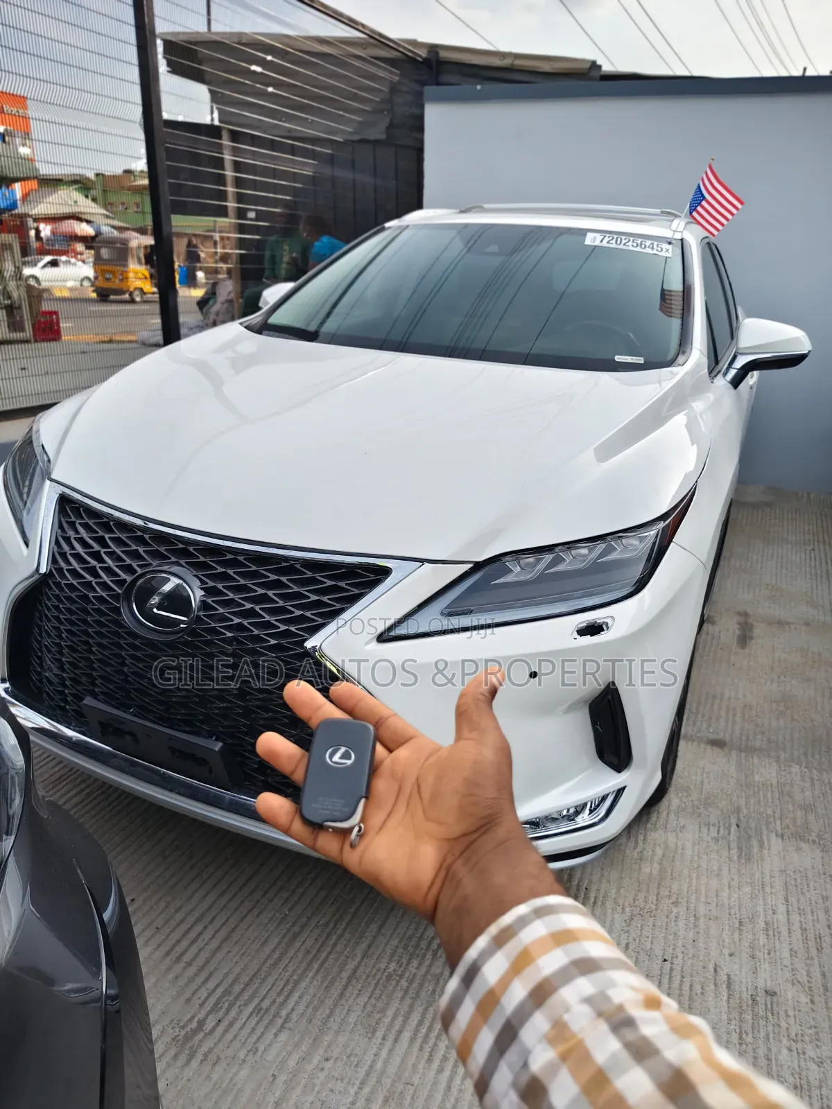 Lexus RX 350L 4WD 2021 White
