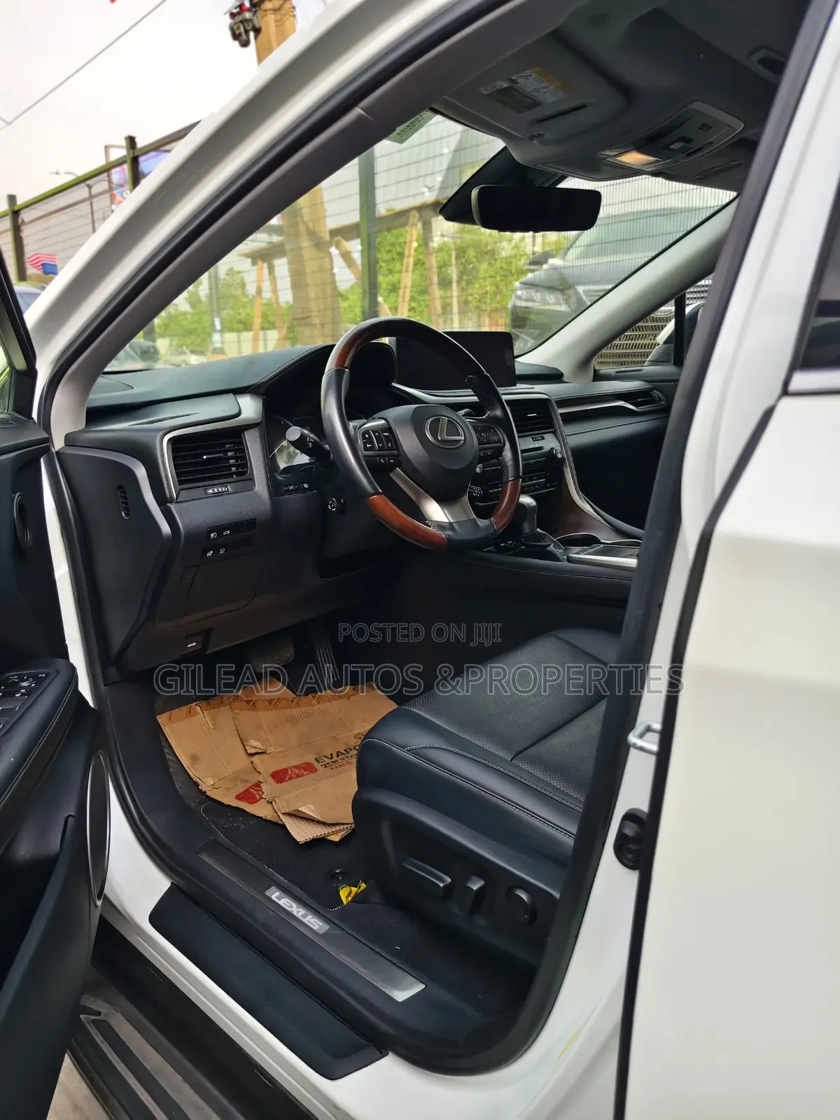 Lexus RX 350L 4WD 2021 White