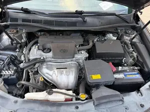 Toyota Camry SE 4dr Sedan (2.5L 4cyl 6A) 2013 Gray