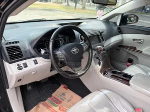 Toyota Venza V6 AWD 2010 Black