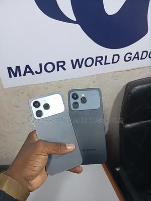 Tecno Spark 40 128 GB Silver
