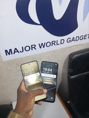 Tecno Spark 40 128 GB Silver