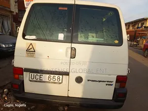 Volkswagen Transporter 2001 White