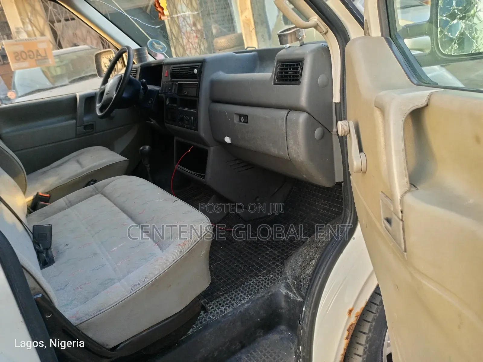 Volkswagen Transporter 2001 White