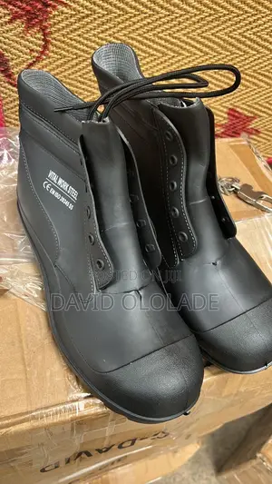 Vital Steel Short Rain Boot
