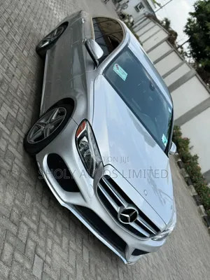 Mercedes-Benz C300 Base Sedan RWD (2.0L 4cyl 7A) 2016 Silver