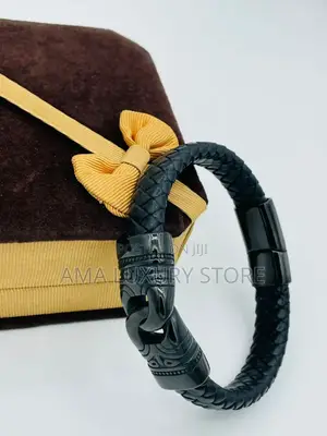 Genuine Leather Men's Quality Bracelet
