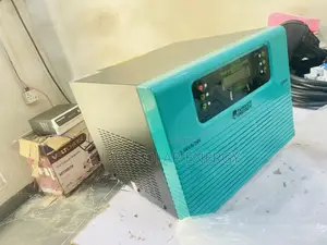 2.5kva 24v Hybrid Solar Inverter