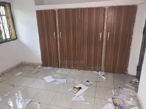 3bdrm Apartment in Olusanya Off Ring for rent
